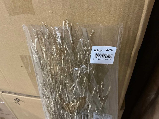 Partij decoratieve takken goudkleurig 100grm per bundel (108x) - afbeelding 2 van  4