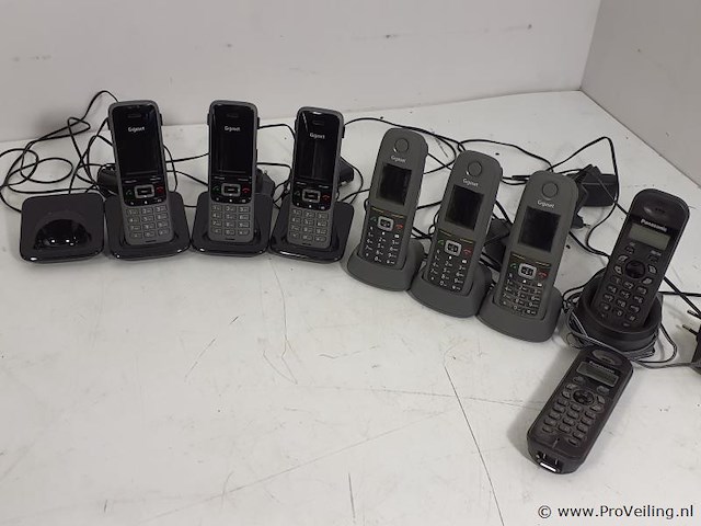 Partij dect telefoons, diverse merken o.a. gigaset & panasonic - afbeelding 1 van  7