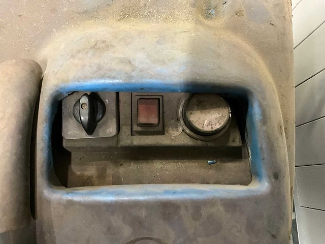 Partij defect garage inventaris - afbeelding 2 van  10