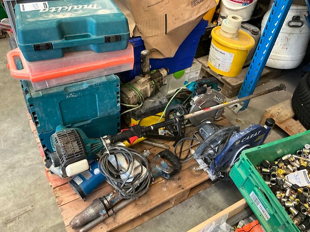 Partij defecte gereedschappen - afbeelding 6 van  11