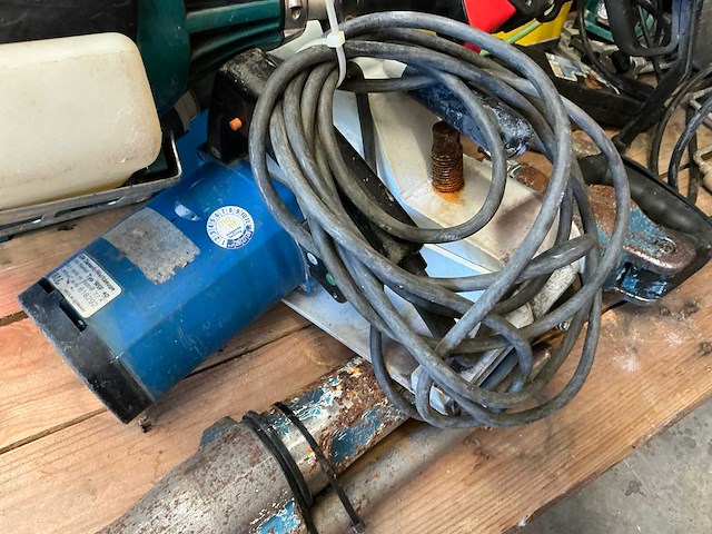 Partij defecte gereedschappen - afbeelding 7 van  11