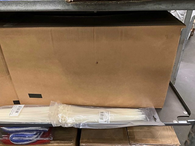 Partij dekzeilen, tiewraps en sleepkabelsets - afbeelding 9 van  11