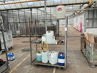 Partij demi water