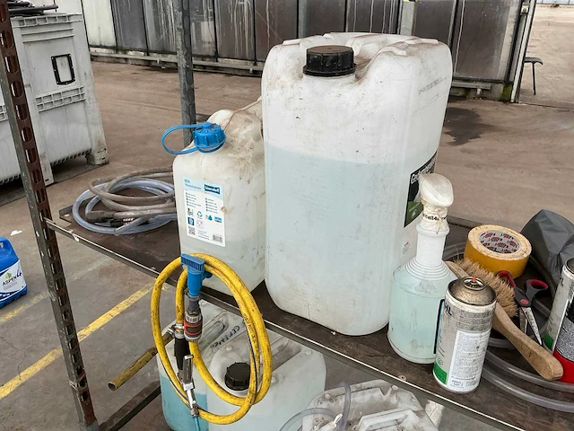 Partij demi water - afbeelding 3 van  5