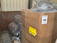 Partij dennenappels - afbeelding 3 van  4