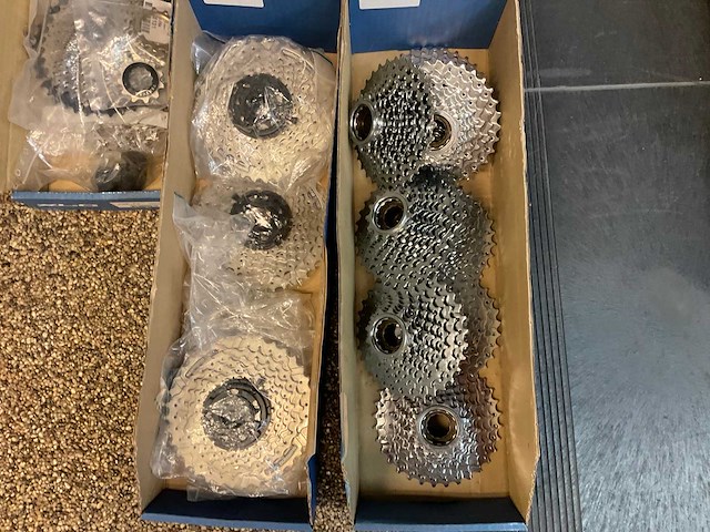 Partij derailleurs & tandwielbladen - afbeelding 2 van  5