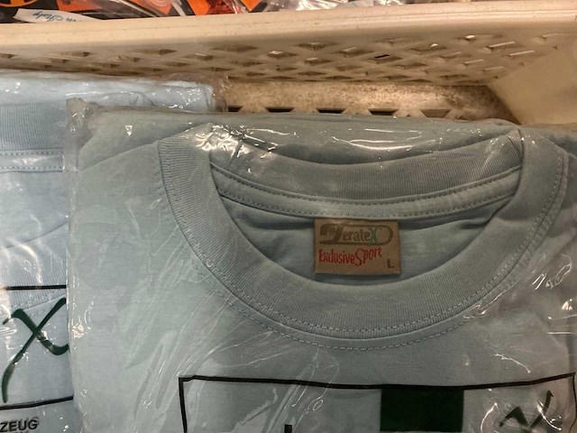 Partij derate x t-shirts (92x) - afbeelding 2 van  4