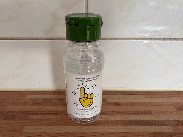 Partij desinfectie alcohol/hand sanitizer - afbeelding 1 van  1