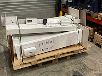 Partij desinfectiezuilen, 9 stuks - afbeelding 1 van  1