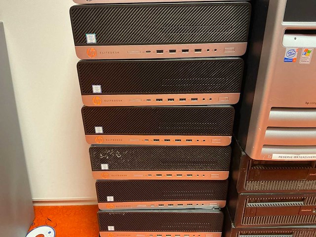 Partij desktops - afbeelding 8 van  9