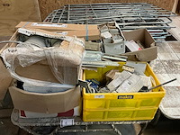 Partij deurbeslag en elektra - afbeelding 2 van  9