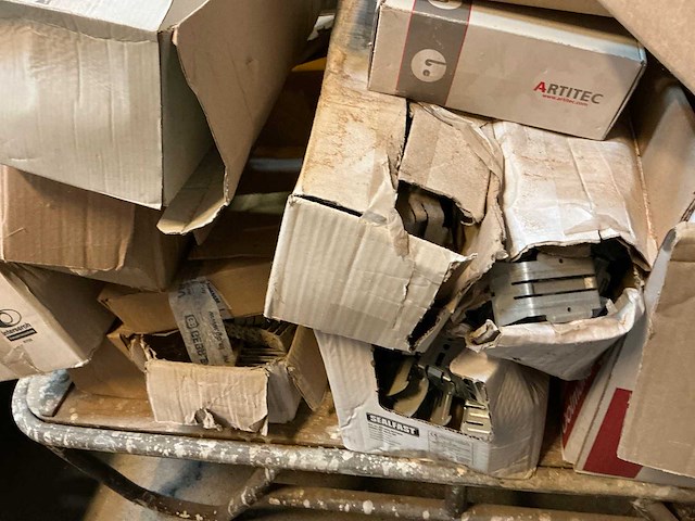 Partij deurbeslag en elektra - afbeelding 9 van  9