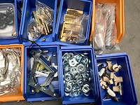Partij deurbeslag en montage materialen deurbeslag - afbeelding 4 van  6