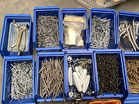 Partij deurbeslag en montage materialen deurbeslag - afbeelding 2 van  6