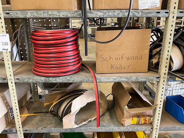 Partij deurbeslag en rubberen profiel - afbeelding 12 van  22