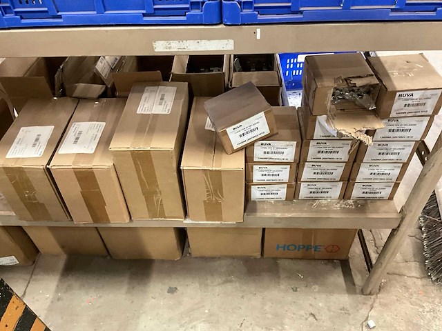 Partij deurbeslag en rubberen profiel - afbeelding 17 van  22