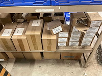 Partij deurbeslag en rubberen profiel - afbeelding 17 van  22