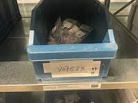 Partij deurbeslag onderdelen en accessoires - afbeelding 5 van  17