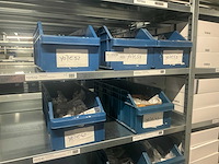 Partij deurbeslag onderdelen en accessoires - afbeelding 1 van  17