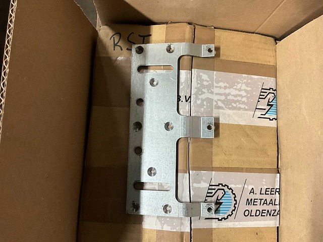 Partij deurbeslag - afbeelding 2 van  9