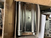 Partij deurbeslag - afbeelding 2 van  9