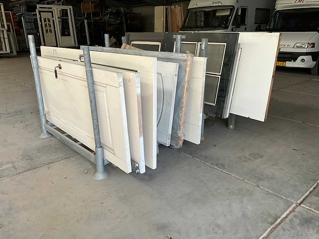 Partij deuren - afbeelding 6 van  6