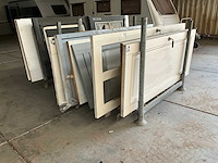 Partij deuren - afbeelding 1 van  6