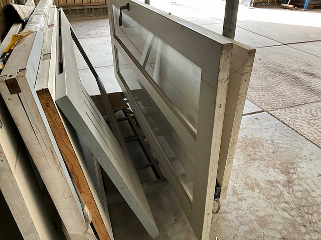 Partij deuren - afbeelding 2 van  6