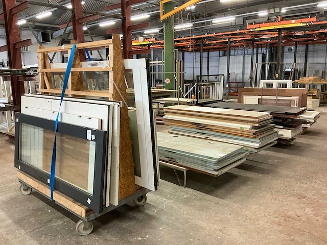 Partij deuren - afbeelding 1 van  6