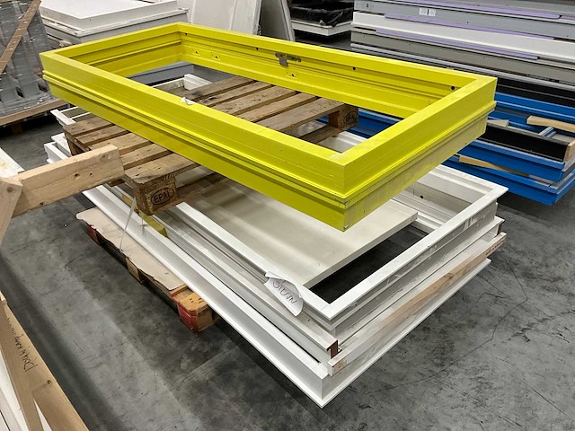 Partij deurkozijnen - afbeelding 5 van  8