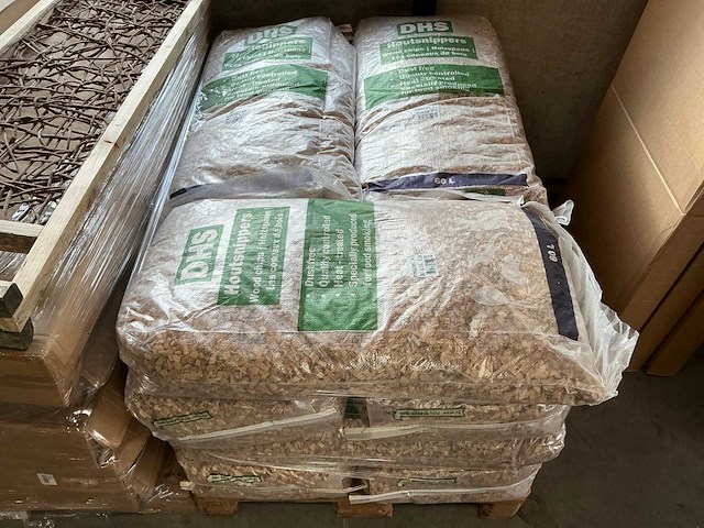 Partij dhs beukenhout snippers no.10 grof ca. 15kg. 60l (12x) - afbeelding 1 van  3