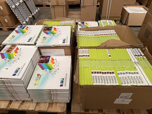 Partij diamond painting inclusief tools 40x50cm (ca. 190x) i-wannahave - afbeelding 1 van  19