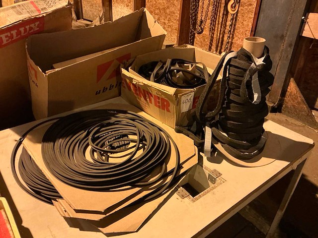 Partij dichtingsprofielen - afbeelding 1 van  4