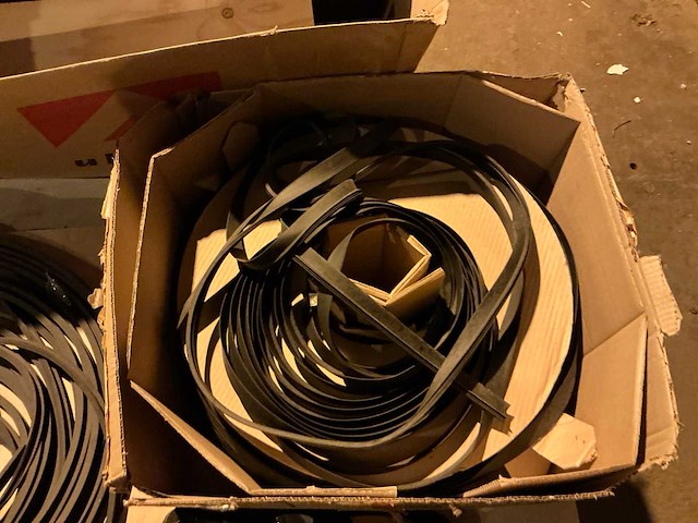 Partij dichtingsprofielen - afbeelding 3 van  4