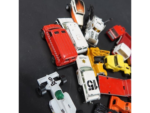 Partij die-cast schaalmodellen - afbeelding 3 van  5