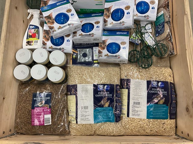 Partij dierenbenodigdheden - afbeelding 6 van  13