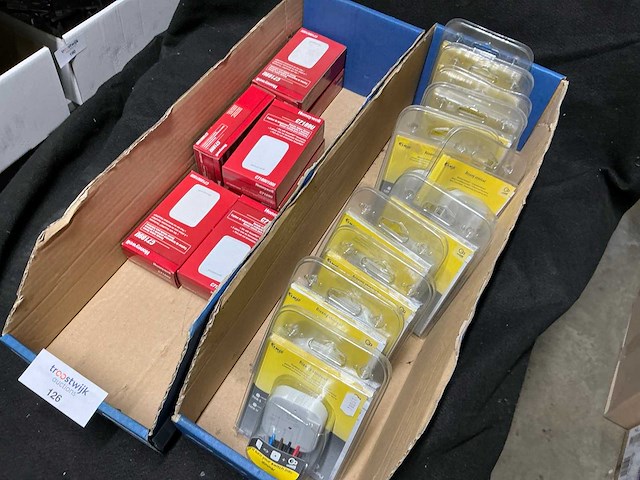 Partij dimmers & schakelaars - afbeelding 1 van  1