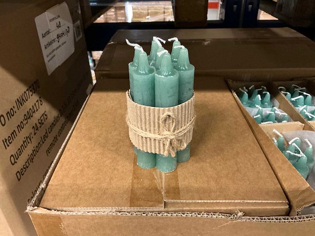 Partij dinerkaarsen 11,5x2cm (672x) - afbeelding 1 van  2