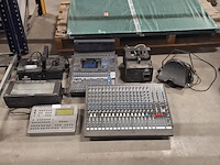 Partij discotheek apparatuur - afbeelding 1 van  10