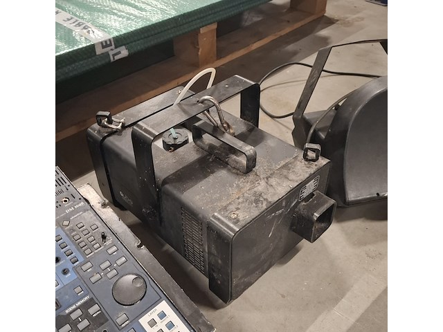 Partij discotheek apparatuur - afbeelding 9 van  10