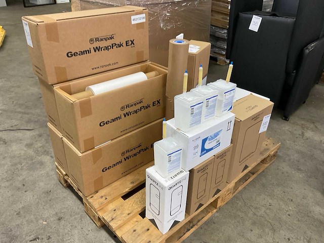 Partij dispenser servetten - afbeelding 1 van  8