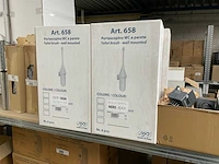Partij dispensers en hygiëne producten - afbeelding 11 van  13