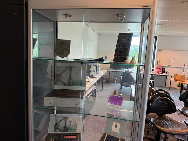Partij display materiaal - afbeelding 5 van  6