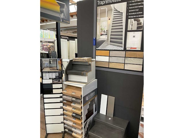 Partij displaymateriaal - afbeelding 4 van  12
