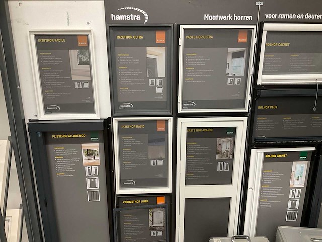 Partij displaymateriaal - afbeelding 8 van  12