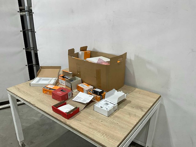 Partij displays - afbeelding 1 van  9