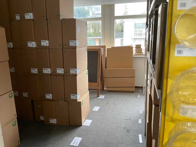 Partij disposables - afbeelding 1 van  17