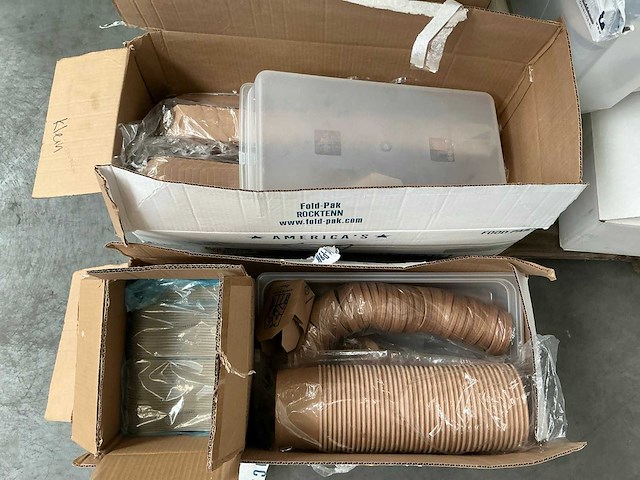 Partij disposables - afbeelding 2 van  9