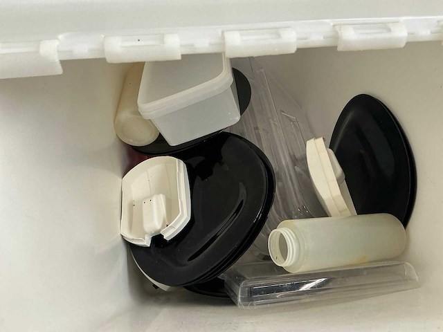 Partij disposables - afbeelding 6 van  9