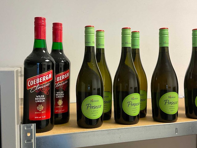 Partij div drank - afbeelding 2 van  3